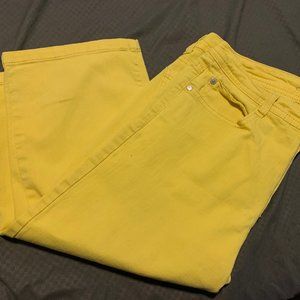 Hannah Denim Shorts Women's Yellow floral pockets